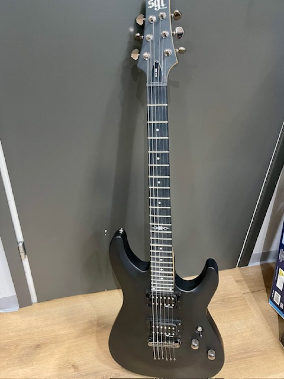 Käytetty Schecter C1 SGR sähkökitara